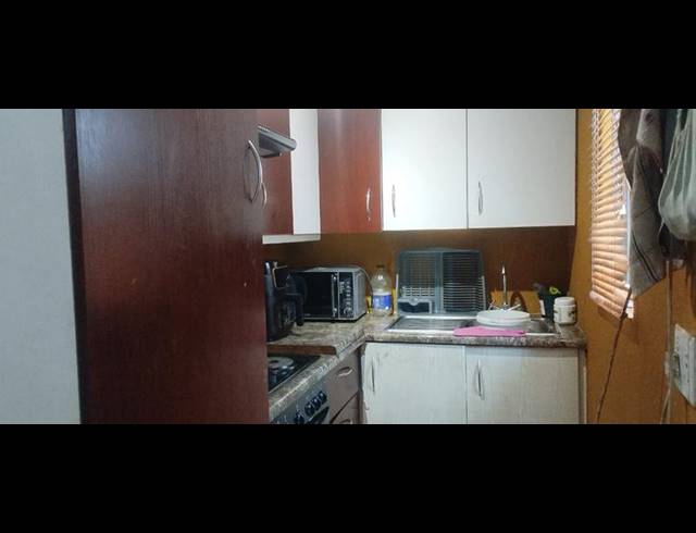 2 BEDROOM HOUSE FOR SALE IN PROTEA GLEN EXT